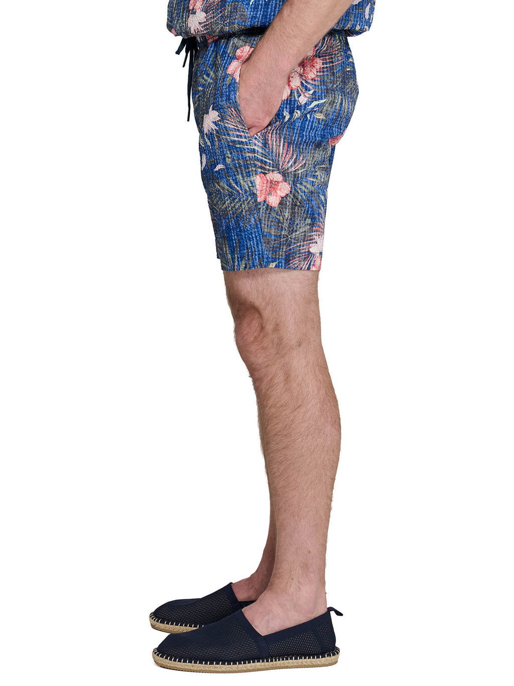 HIBISCUS SEERSUCKER SWIM TRUNKS